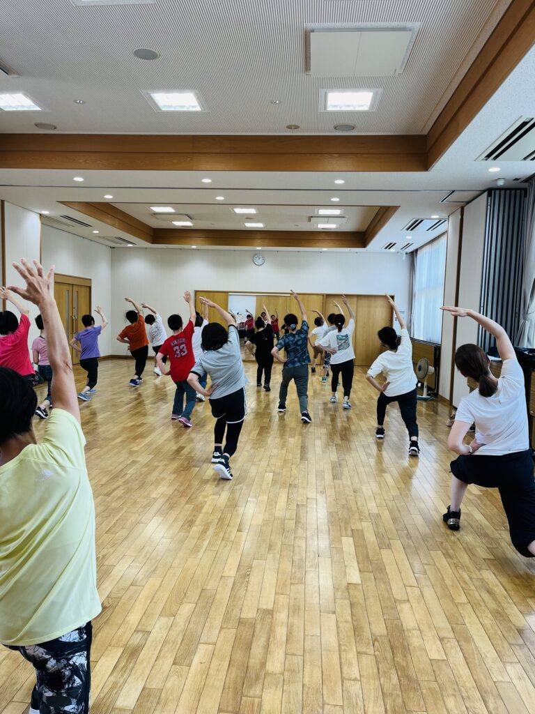 牟礼コミセンストレッチ